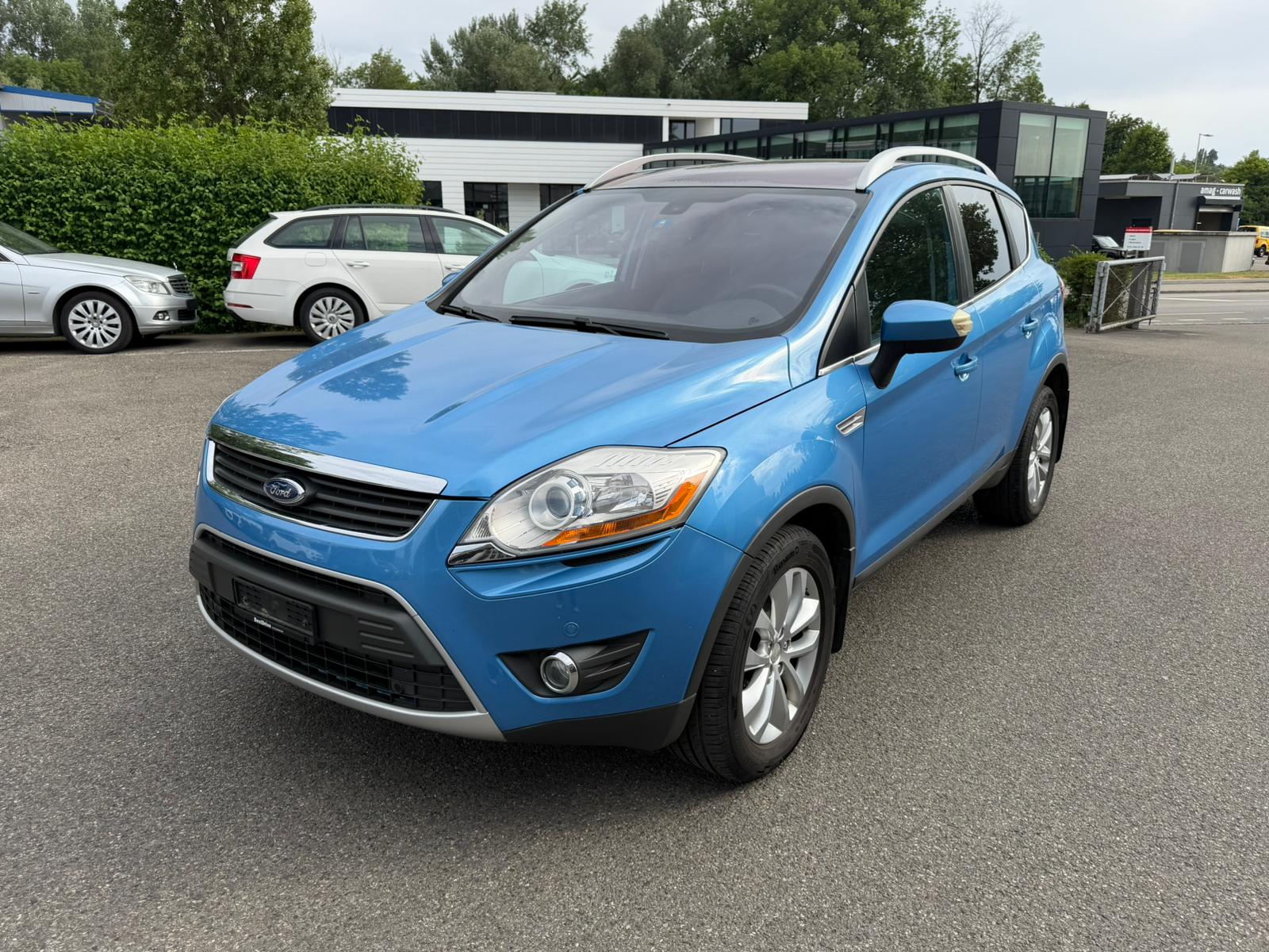 FORD Kuga 2.5 Turbo Titanium 4WD Automatic-image-0