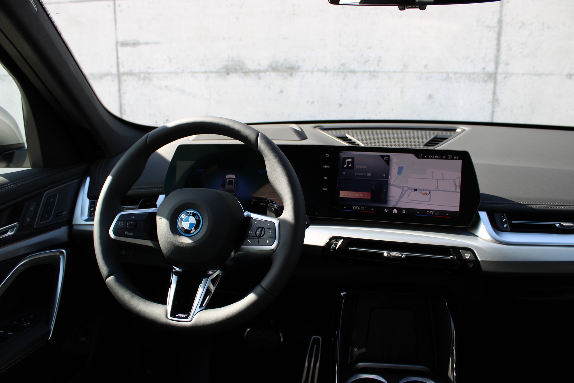 BMW X1 xDrive 30e M Sport-image-16