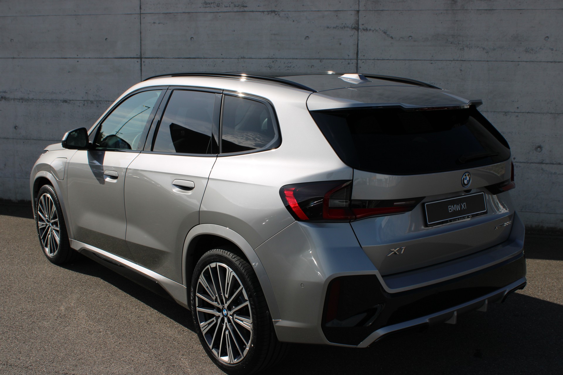 BMW X1 xDrive 30e M Sport-image-4