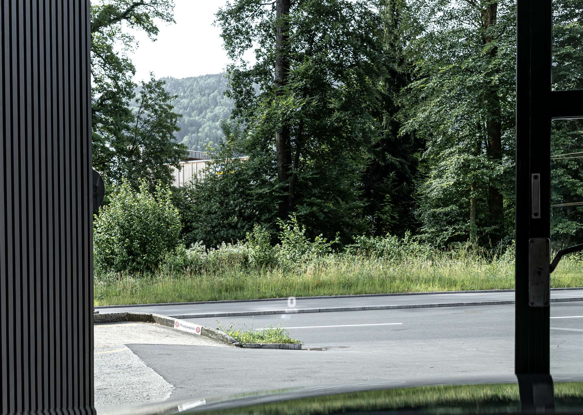 MERCEDES-BENZ E 200 Avantgarde 4Matic 9G-Tronic-image-20