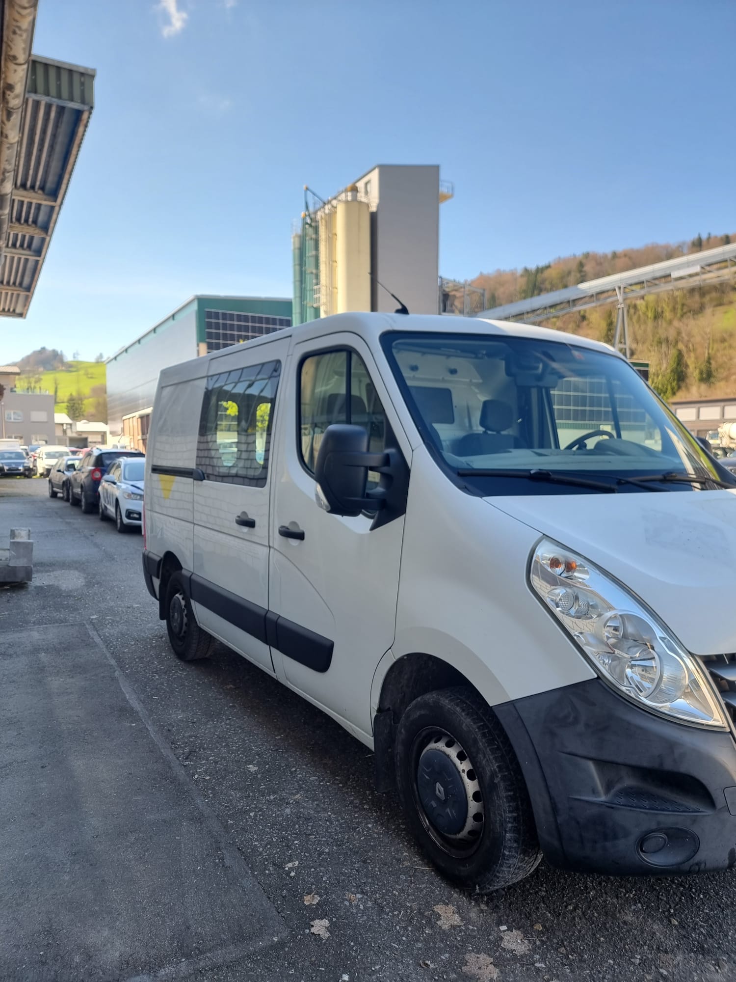RENAULT Master T33 2.3dCi L1H1-image-1