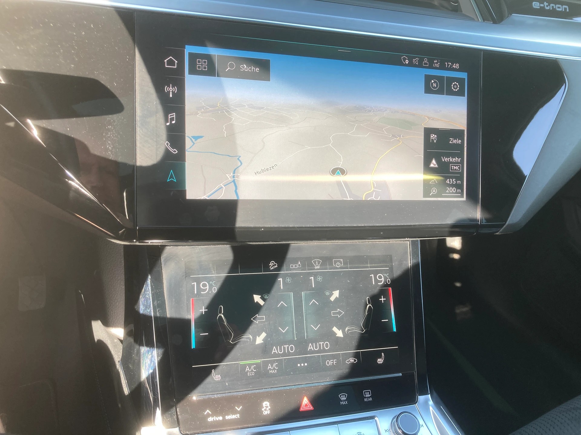 AUDI e-tron 50 Sportback S Line quattro mit Anhängerkupplung-image-13