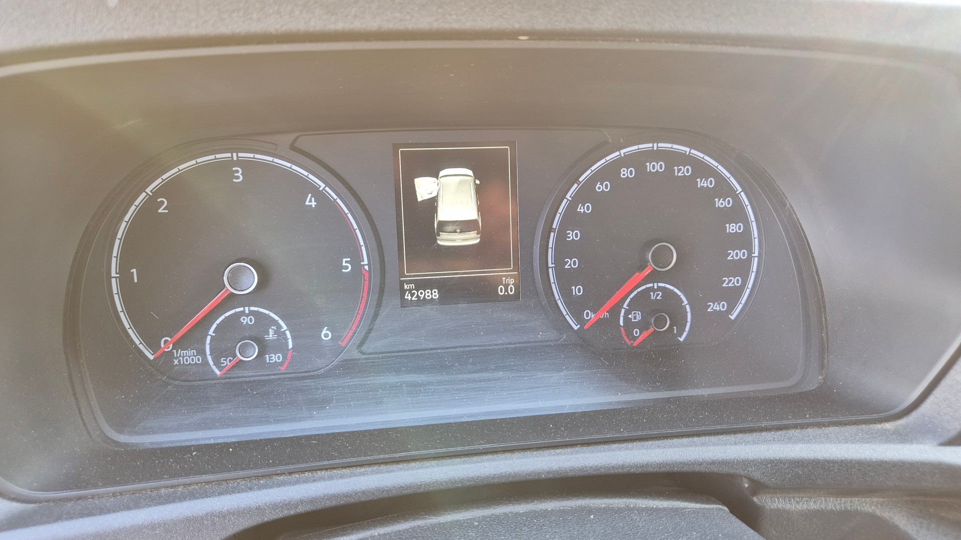 VW Caddy Cargo 2.0TDI 4Motion-image-7