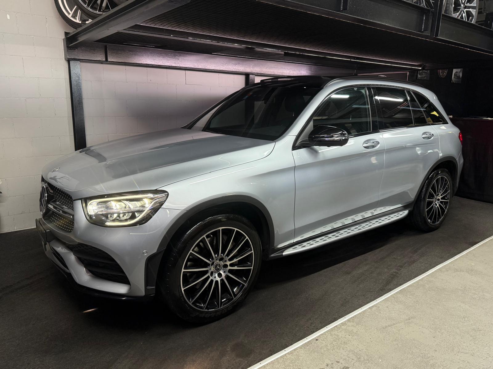 MERCEDES-BENZ GLC 200 AMG Line Plus 4Matic 9G-Tronic-image-0