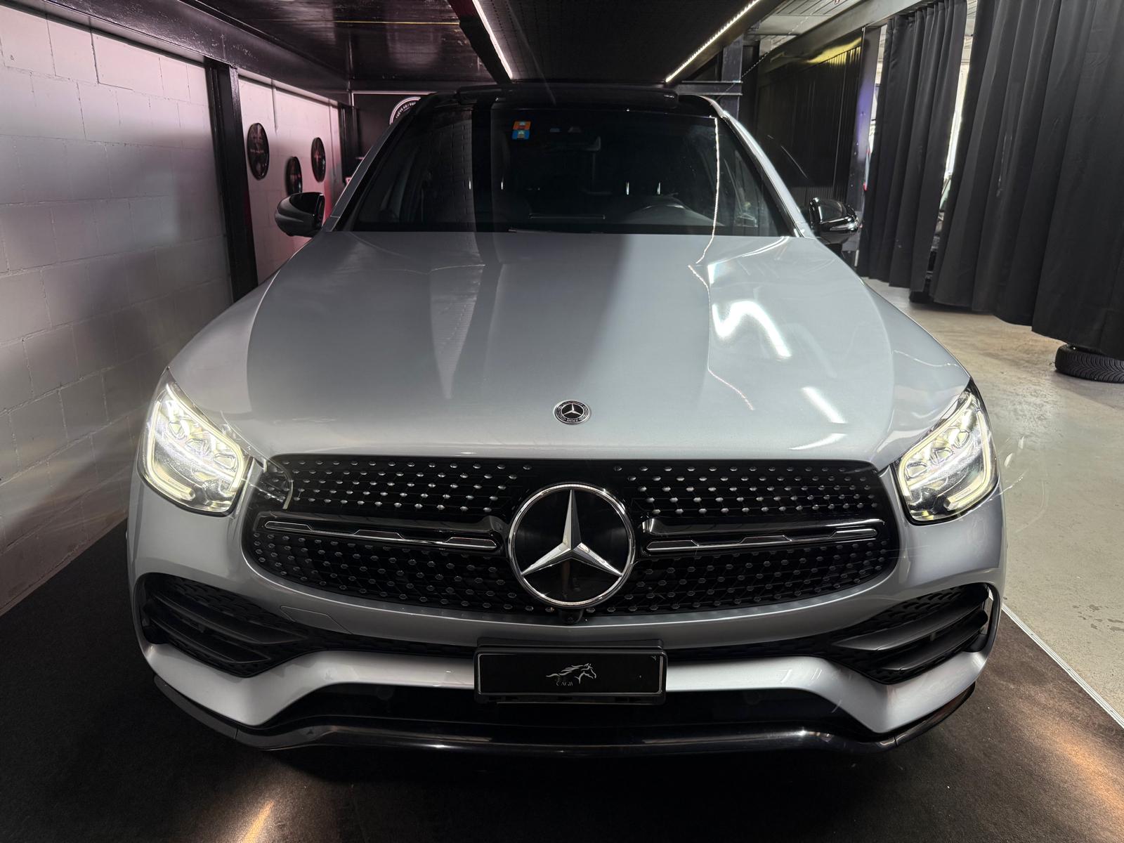 MERCEDES-BENZ GLC 200 AMG Line Plus 4Matic 9G-Tronic-image-9