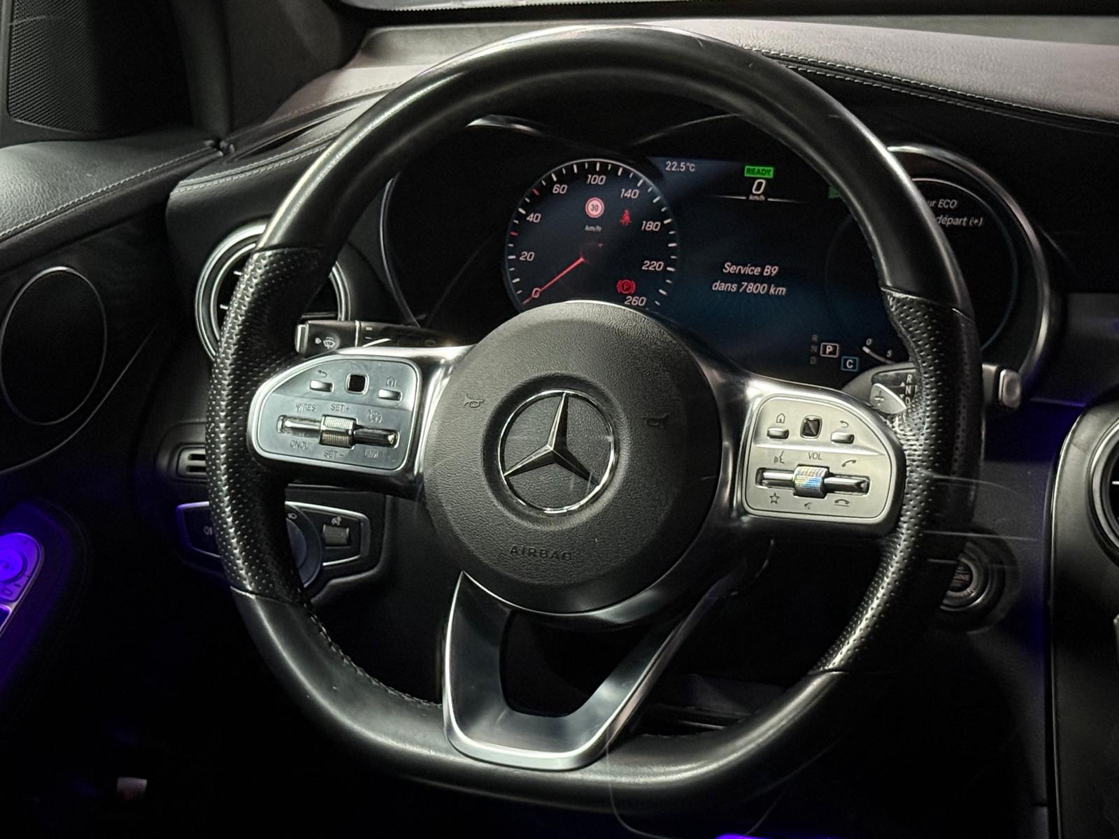 MERCEDES-BENZ GLC 200 AMG Line Plus 4Matic 9G-Tronic-image-14