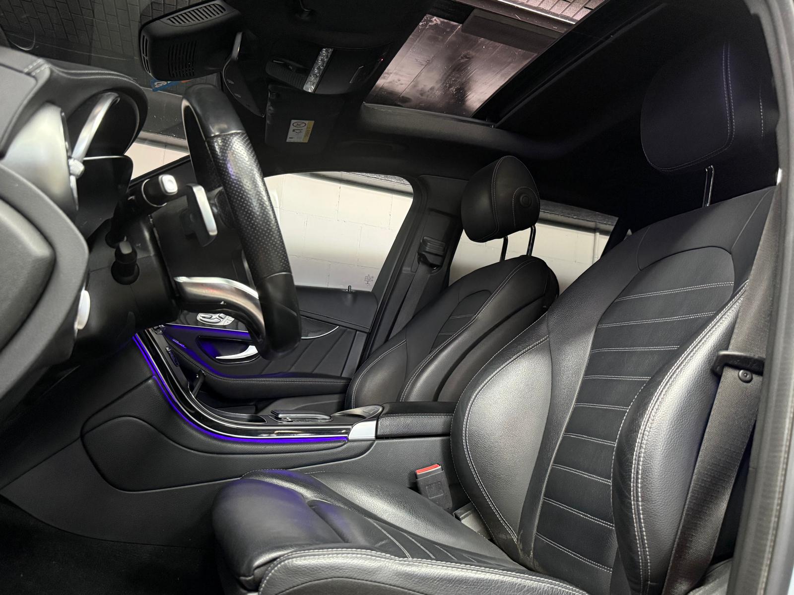 MERCEDES-BENZ GLC 200 AMG Line Plus 4Matic 9G-Tronic-image-10
