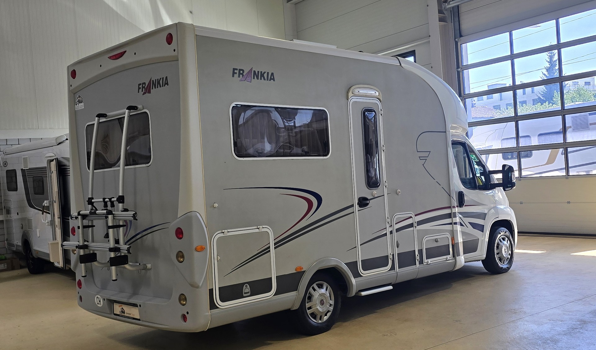 FRANKIA Compact Class-image-2