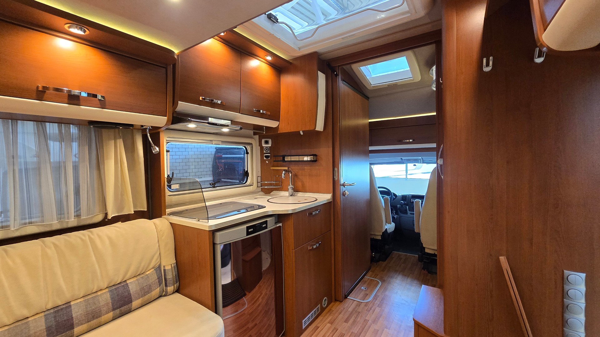 FRANKIA Compact Class-image-7