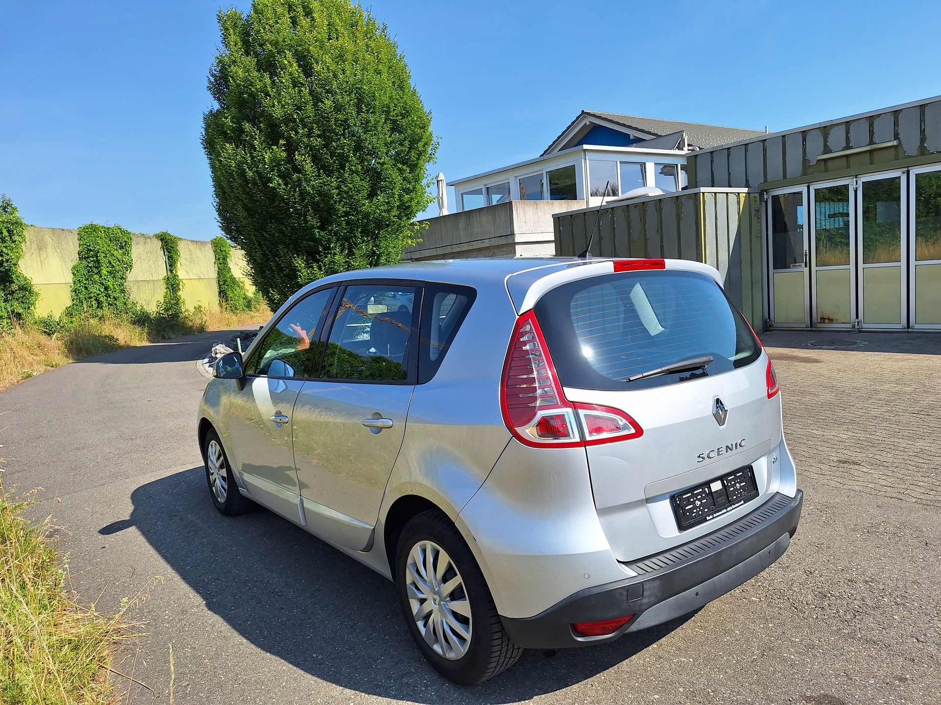 RENAULT Scénic 1.5 dCi Expression EDC-image-4