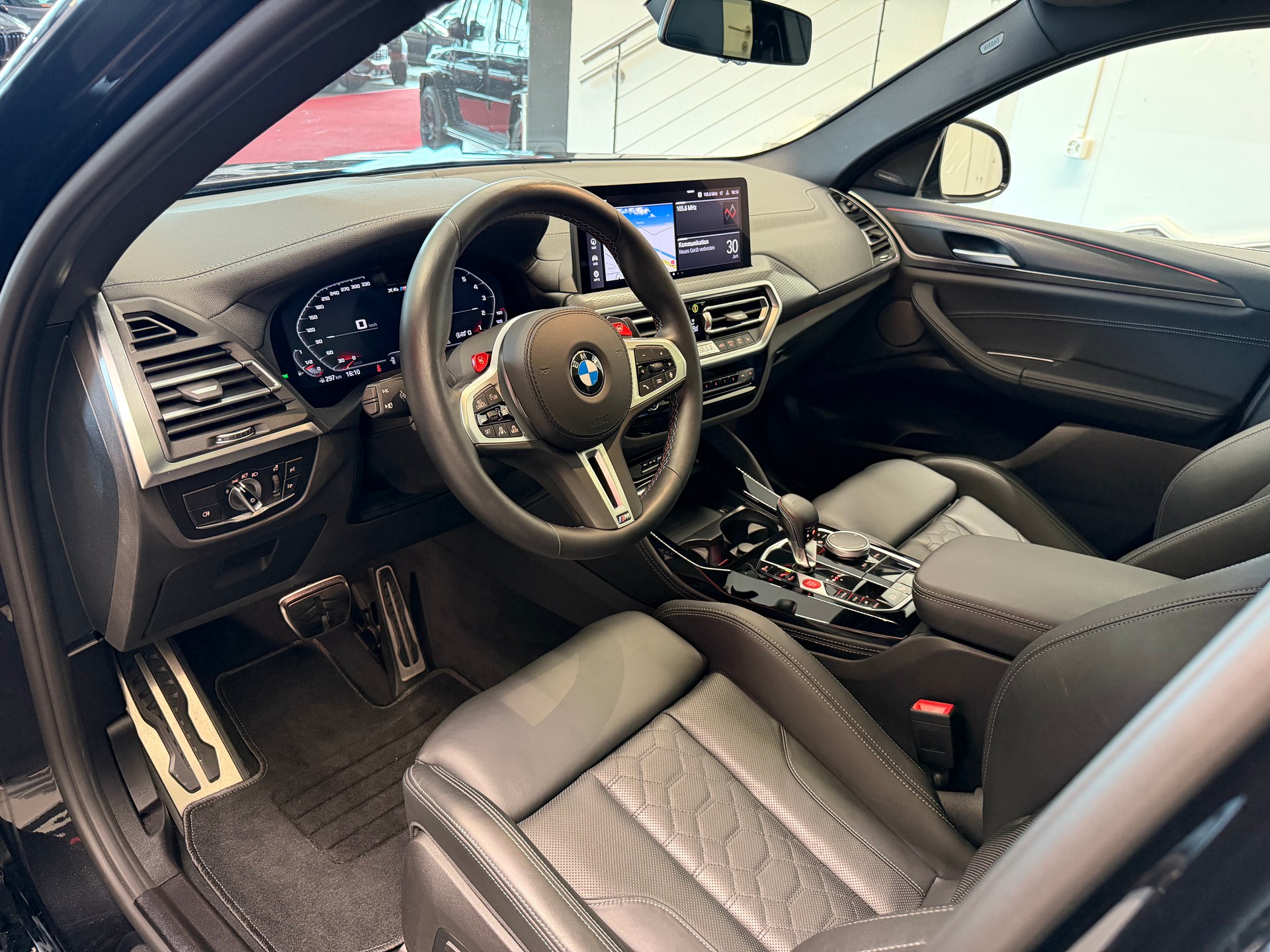 BMW X4M xDrive M Competition Steptronic-image-15