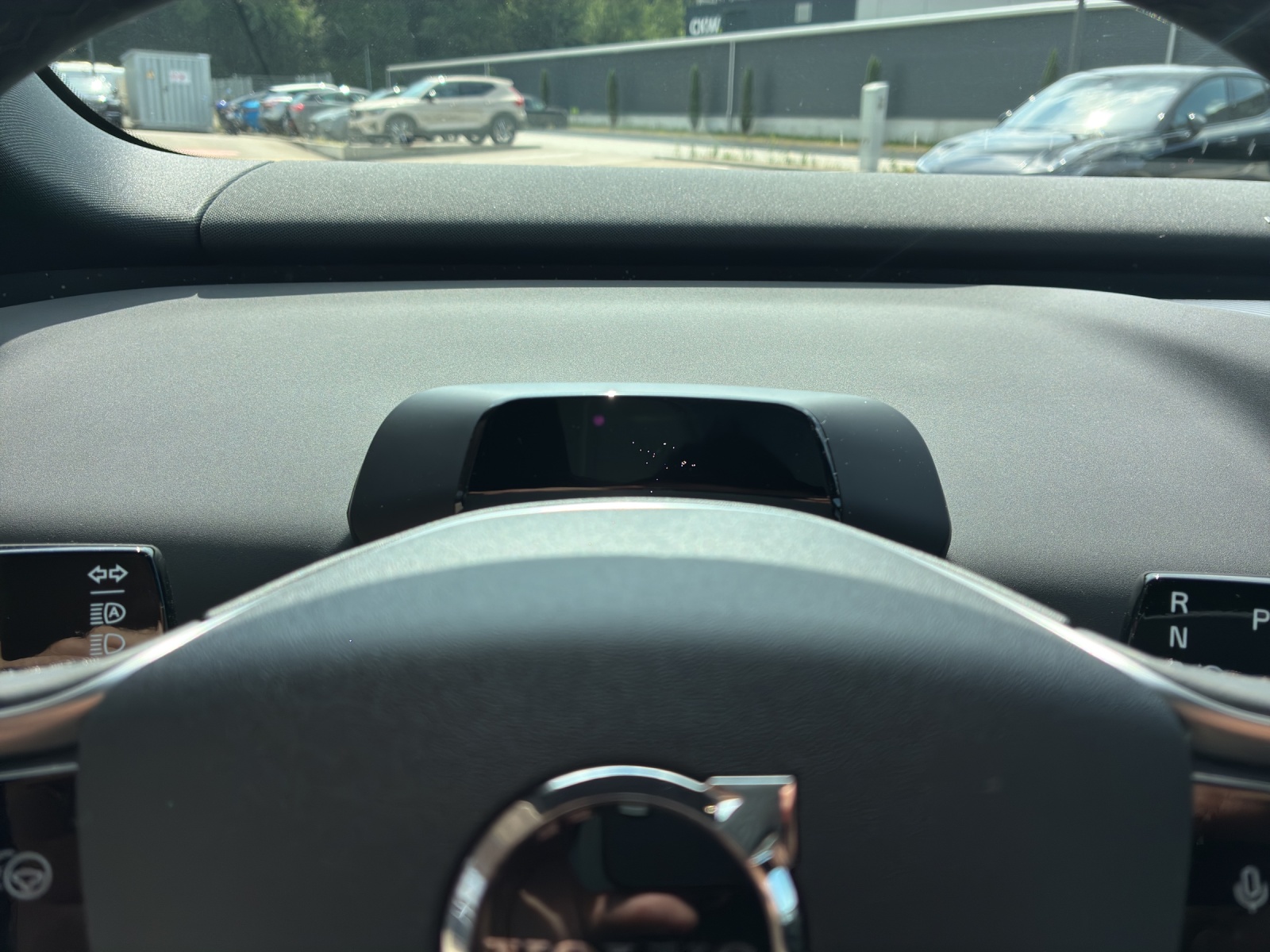 VOLVO EX 30 E60 Twin Ultra Performance AWD-image-15