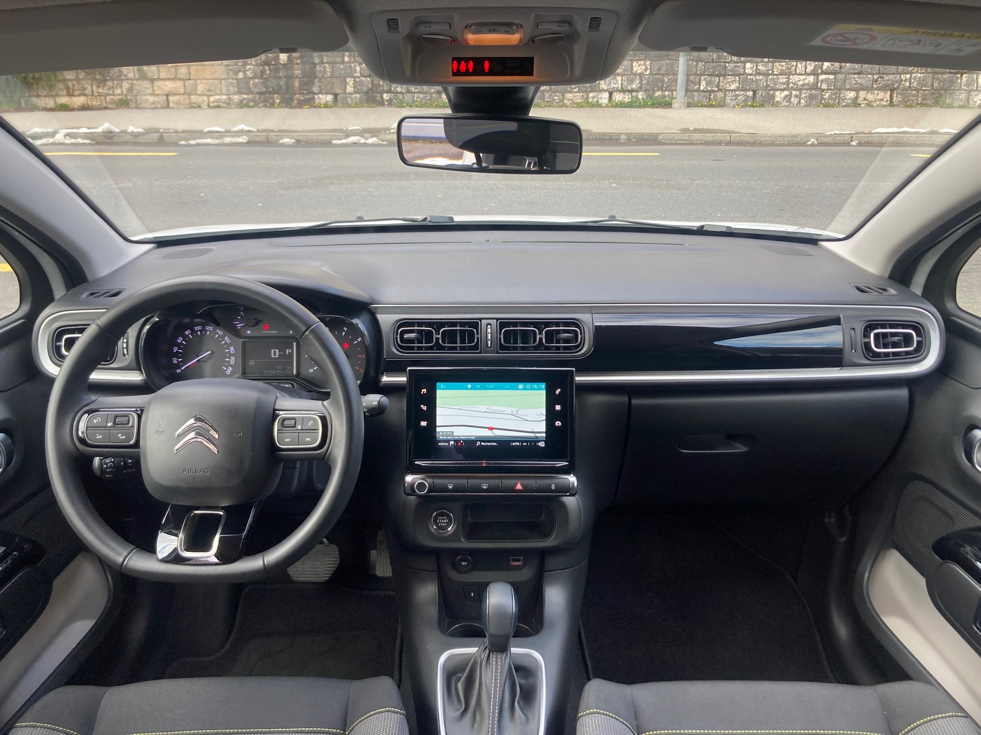 CITROEN C3 1.2i PT Swiss Ed. EAT6-image-8