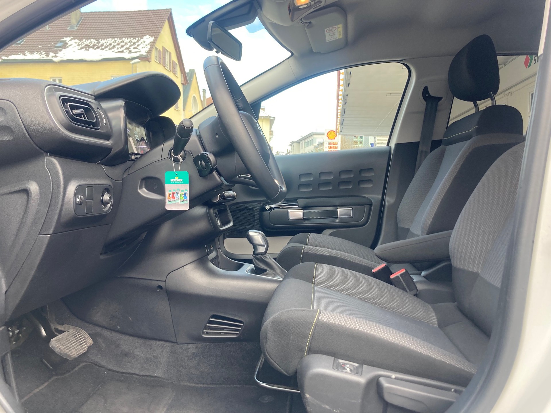 CITROEN C3 1.2i PT Swiss Ed. EAT6-image-7