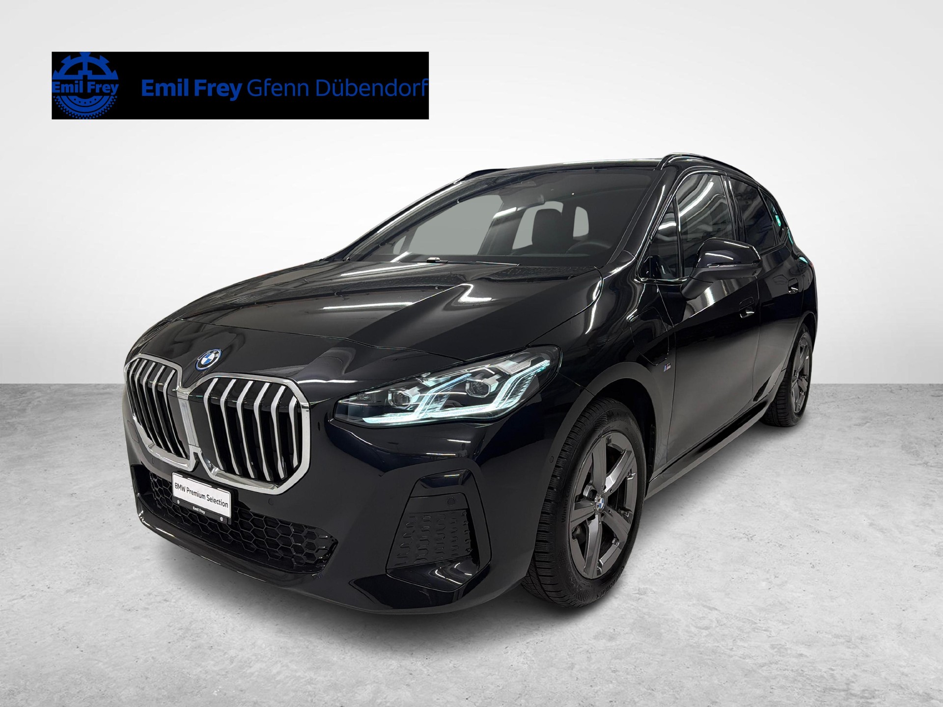 BMW 225e xDrive Active Tourer-image-0