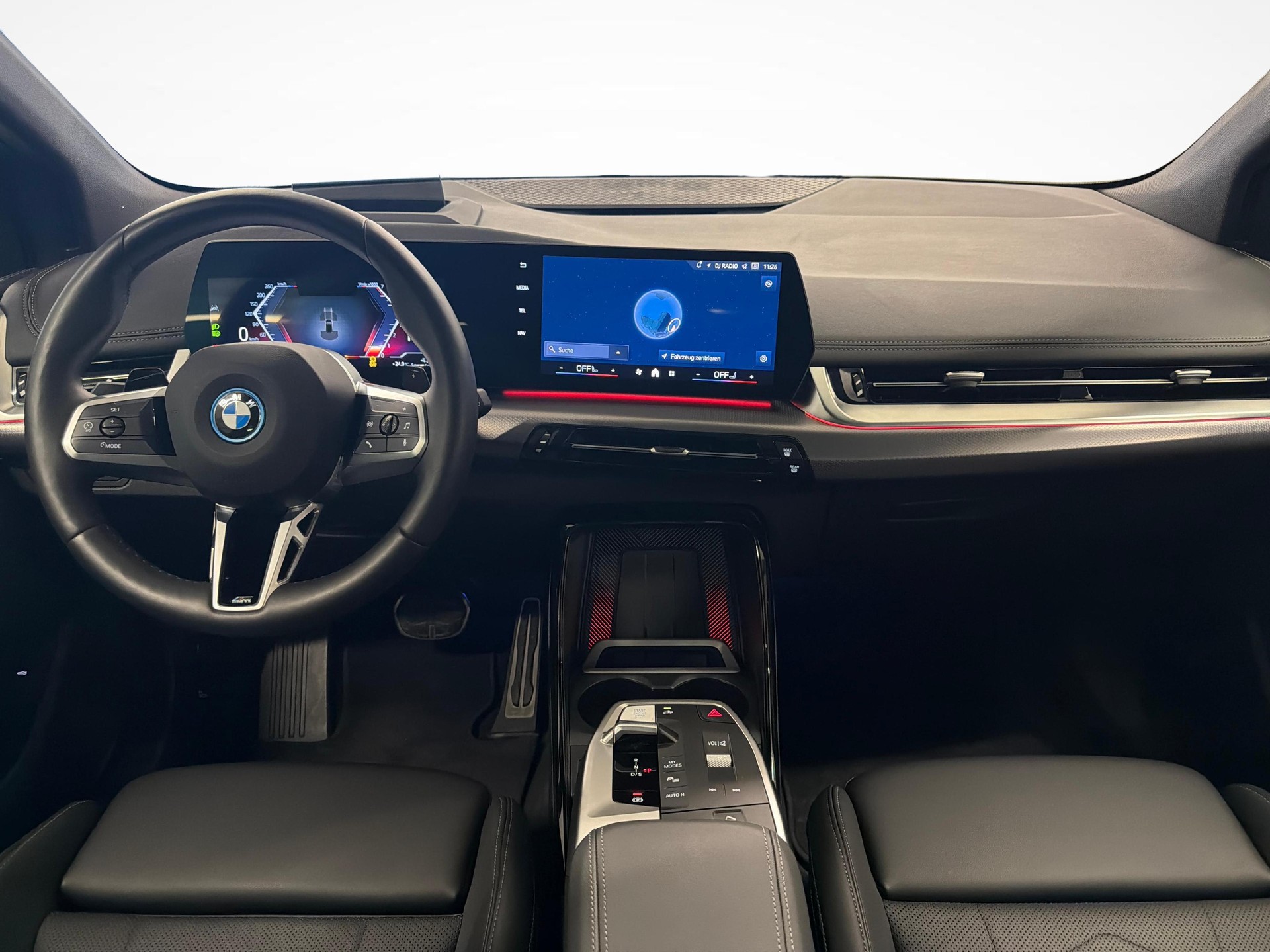BMW 225e xDrive Active Tourer-image-12