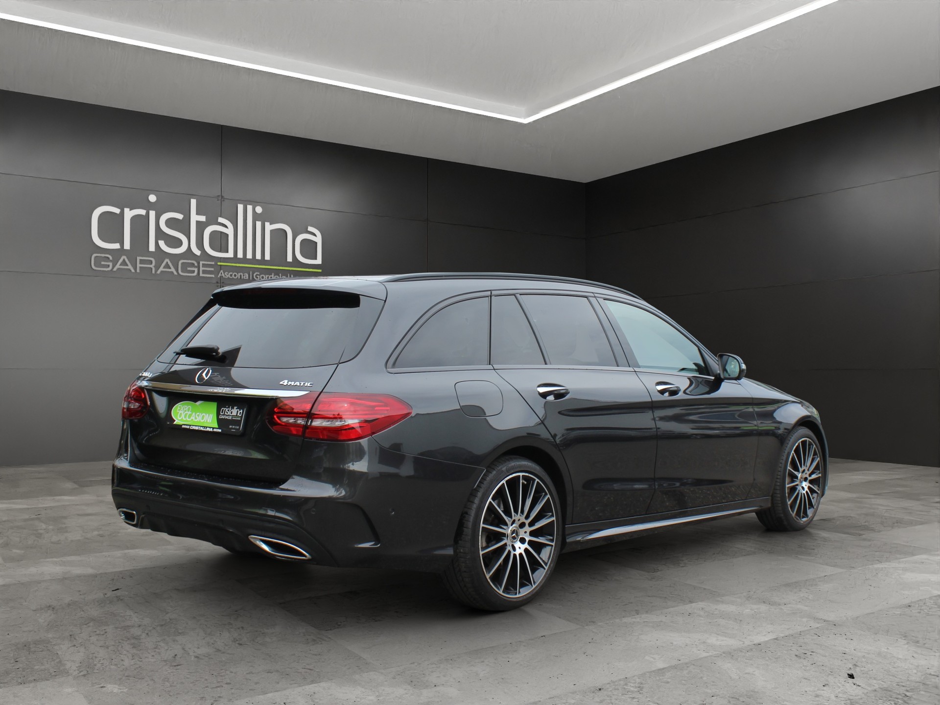 MERCEDES-BENZ C 300 d AMG Line 4matic Kombi-image-3