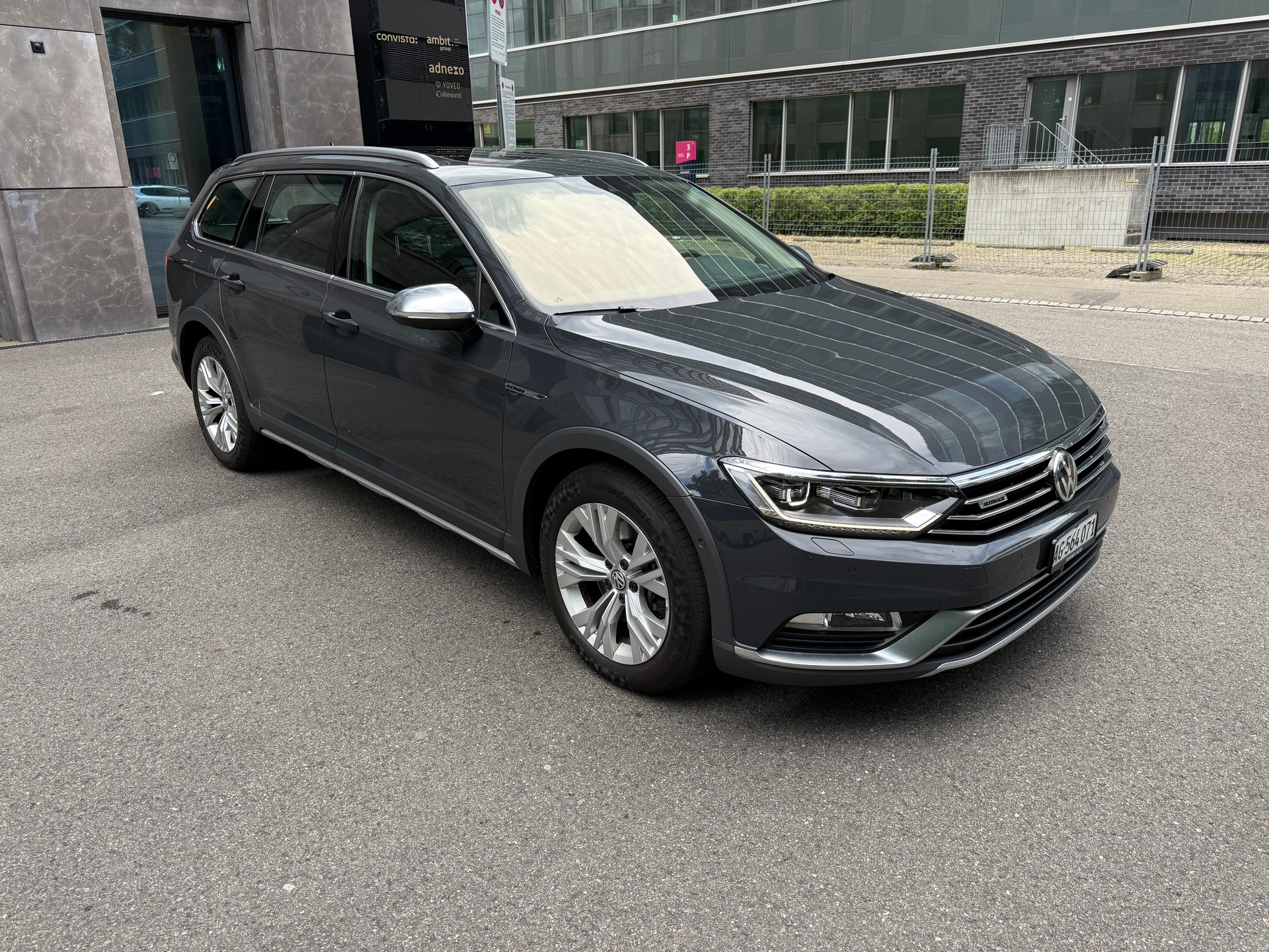 VW Passat Alltrack 2.0 TDI 240 SCR DSG 4motion*NEUWERTIG*-image-1