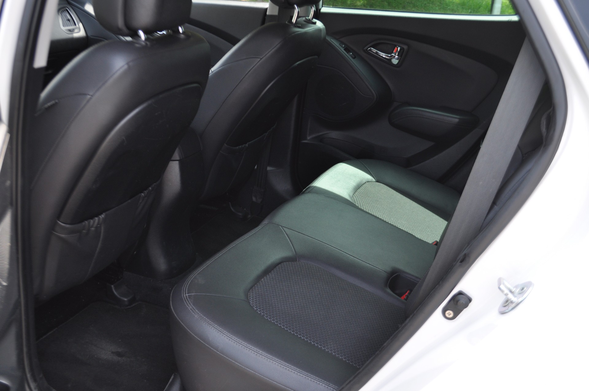 HYUNDAI iX 35 2.0 CRDi Style 4WD-image-6