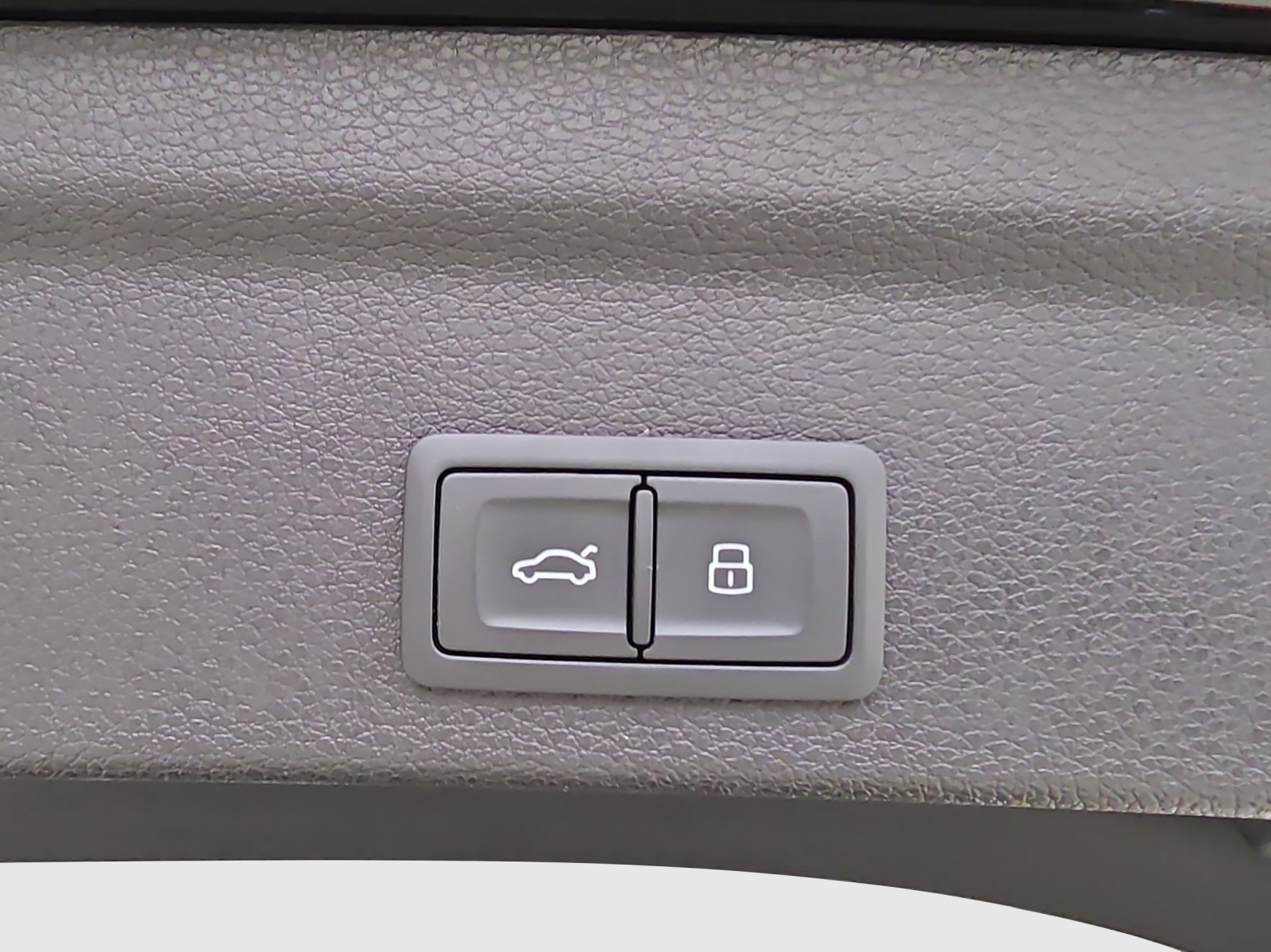 AUDI Q3 Sportback 35 TFSI Attraction S-tronic-image-13