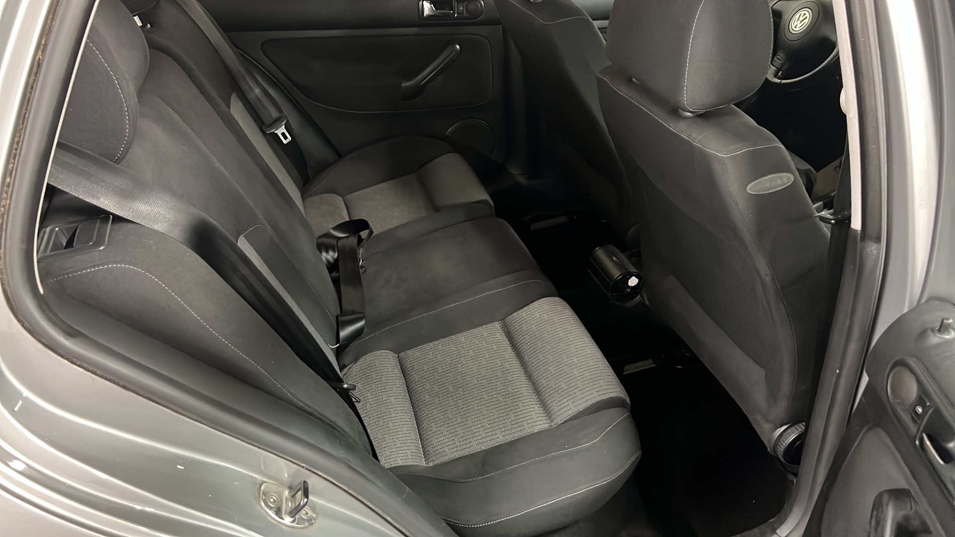 VW Golf 1.6 16V Pacific-image-11
