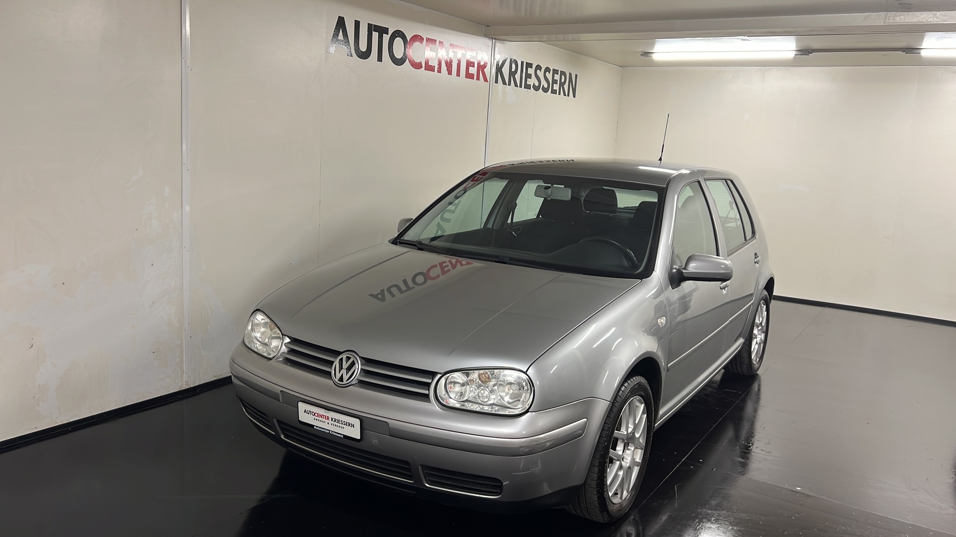 VW Golf 1.6 16V Pacific-image-1