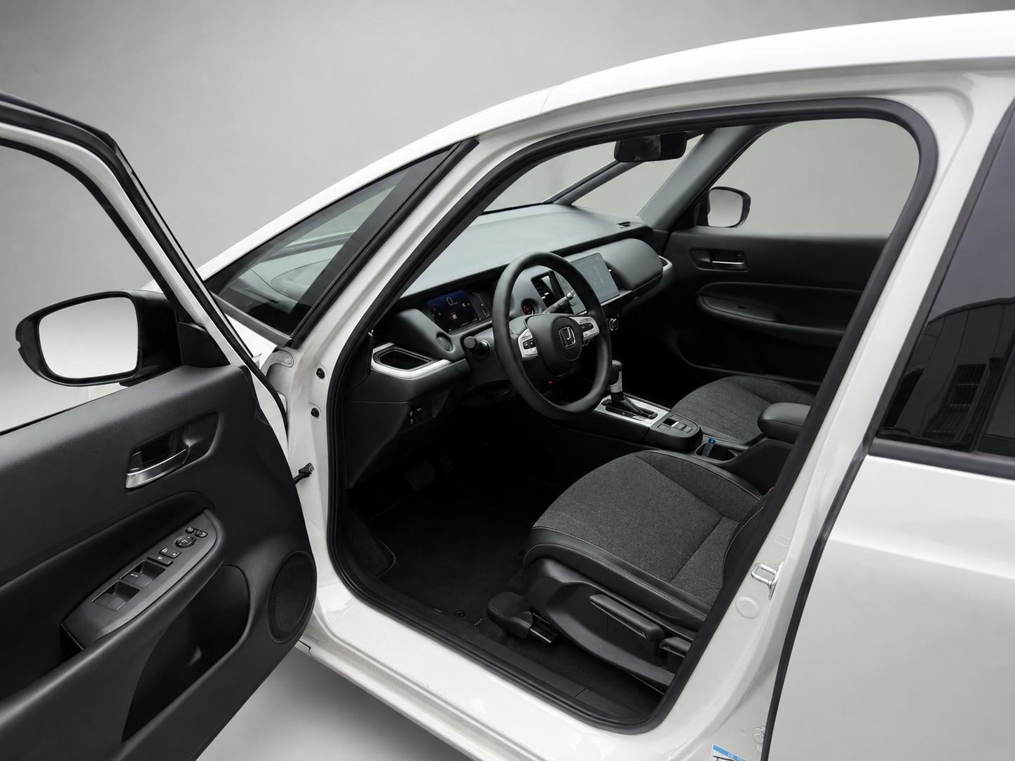 HONDA Jazz 1.5i-MMD Elegance E-CVT-image-4