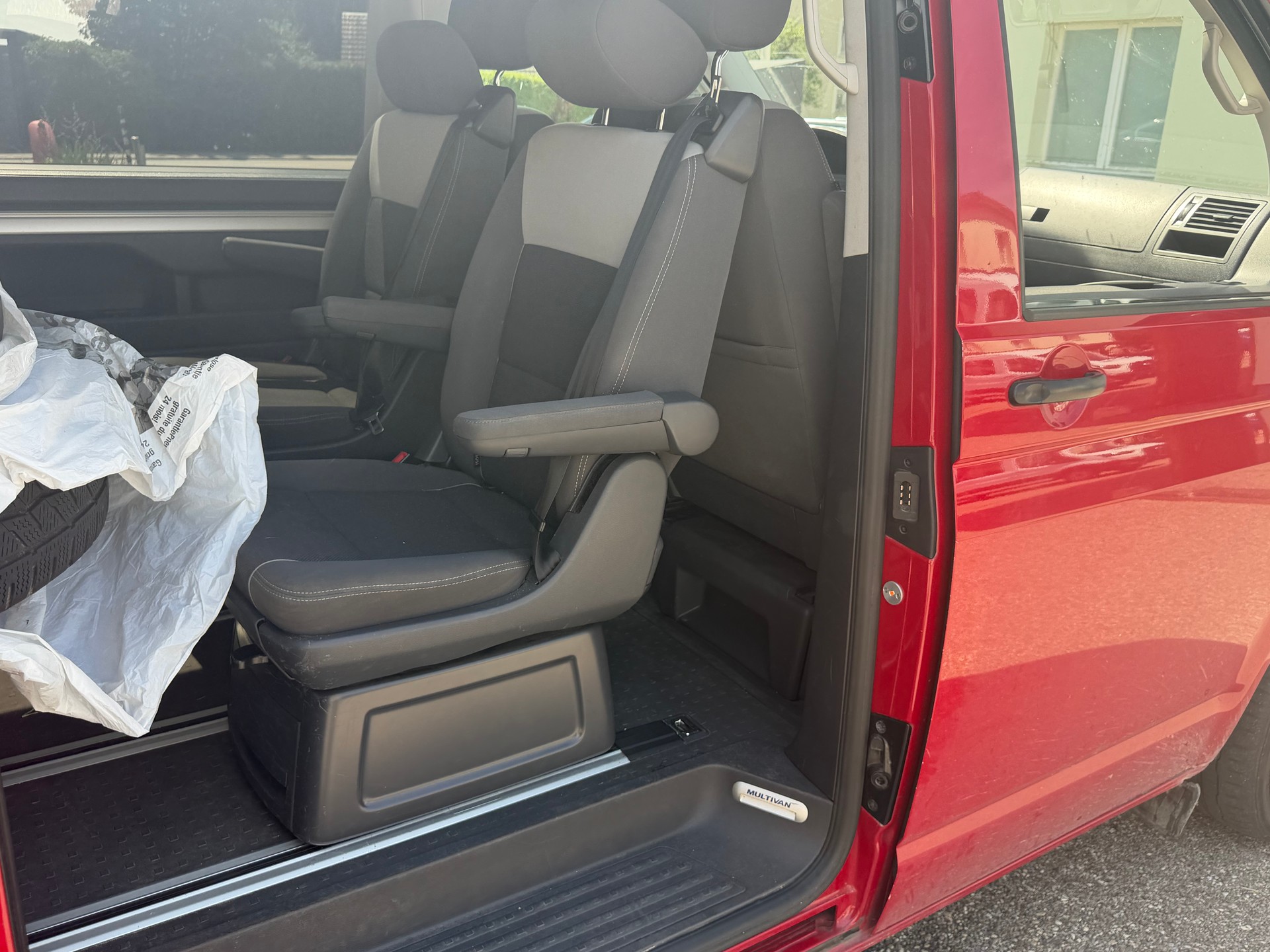VW T5 Multivan 2.0 TDI CR Comfortline-image-6