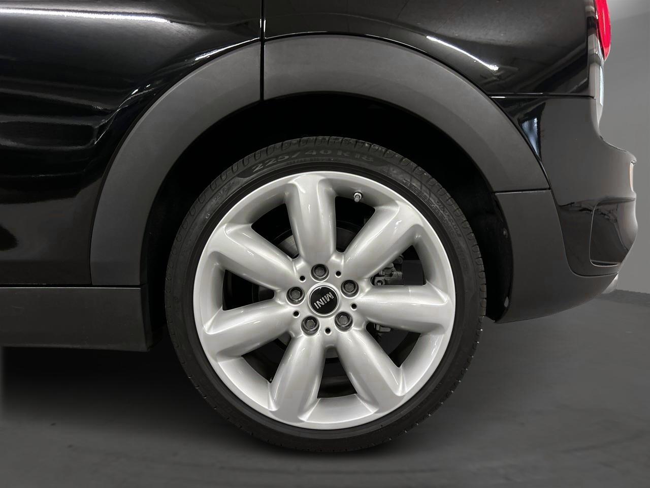 MINI Clubman Cooper S-image-12