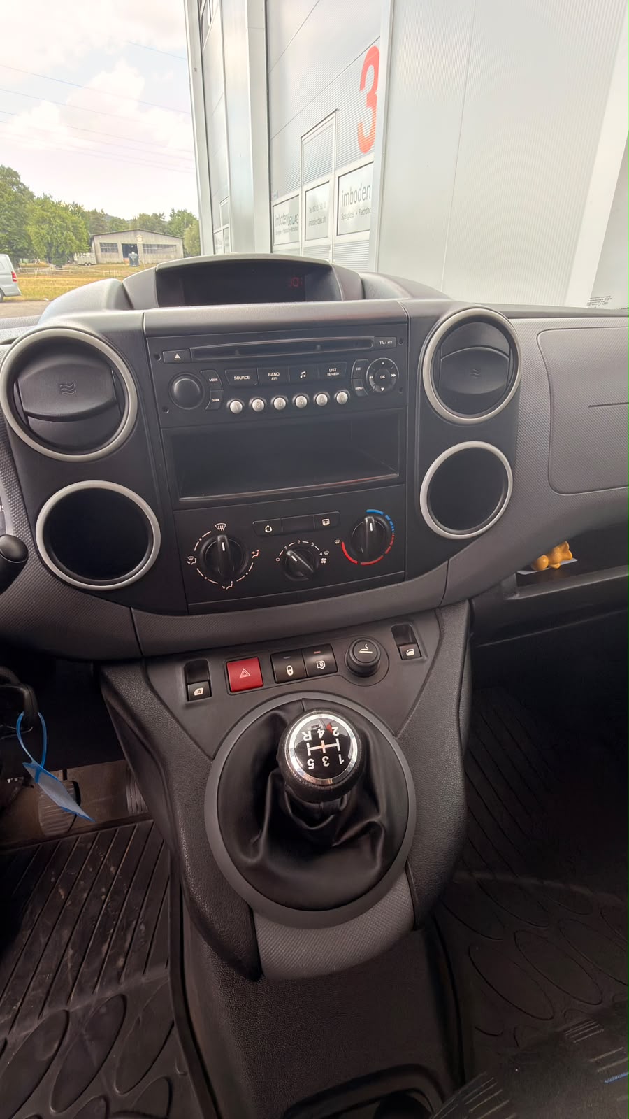 CITROEN Berlingo 1.6 HDi 600 Komfort (Confort)-image-6