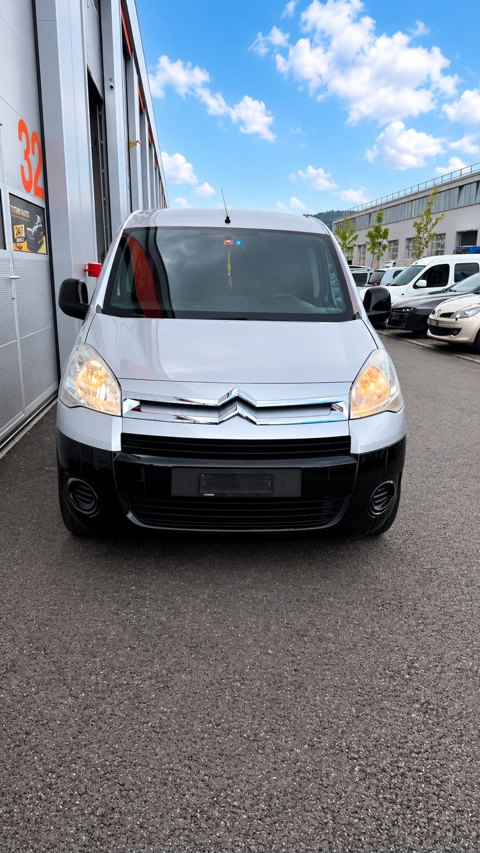 CITROEN Berlingo 1.6 HDi 600 Komfort (Confort)-showroom-element-1