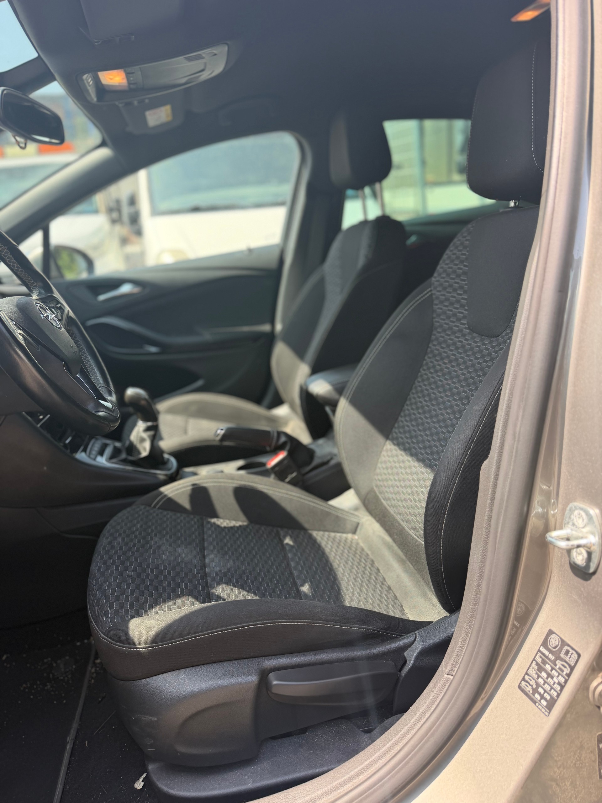 OPEL Astra 1.6 CDTi BiTurbo Dynamic-image-8