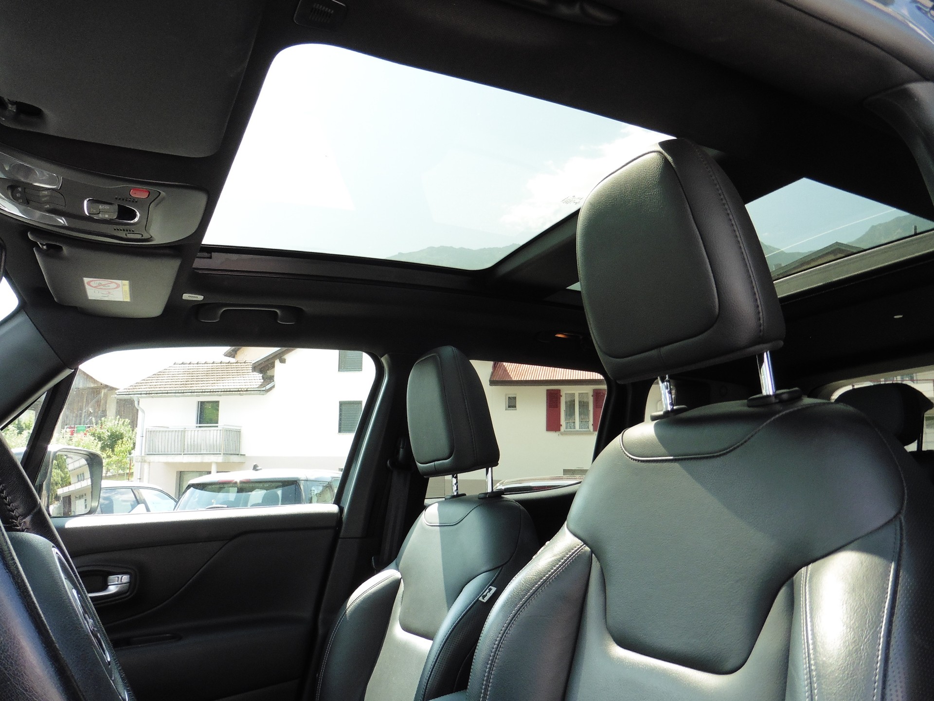 JEEP Renegade 1.3 T4-PHEV 80TH Anniversary AWD-image-24