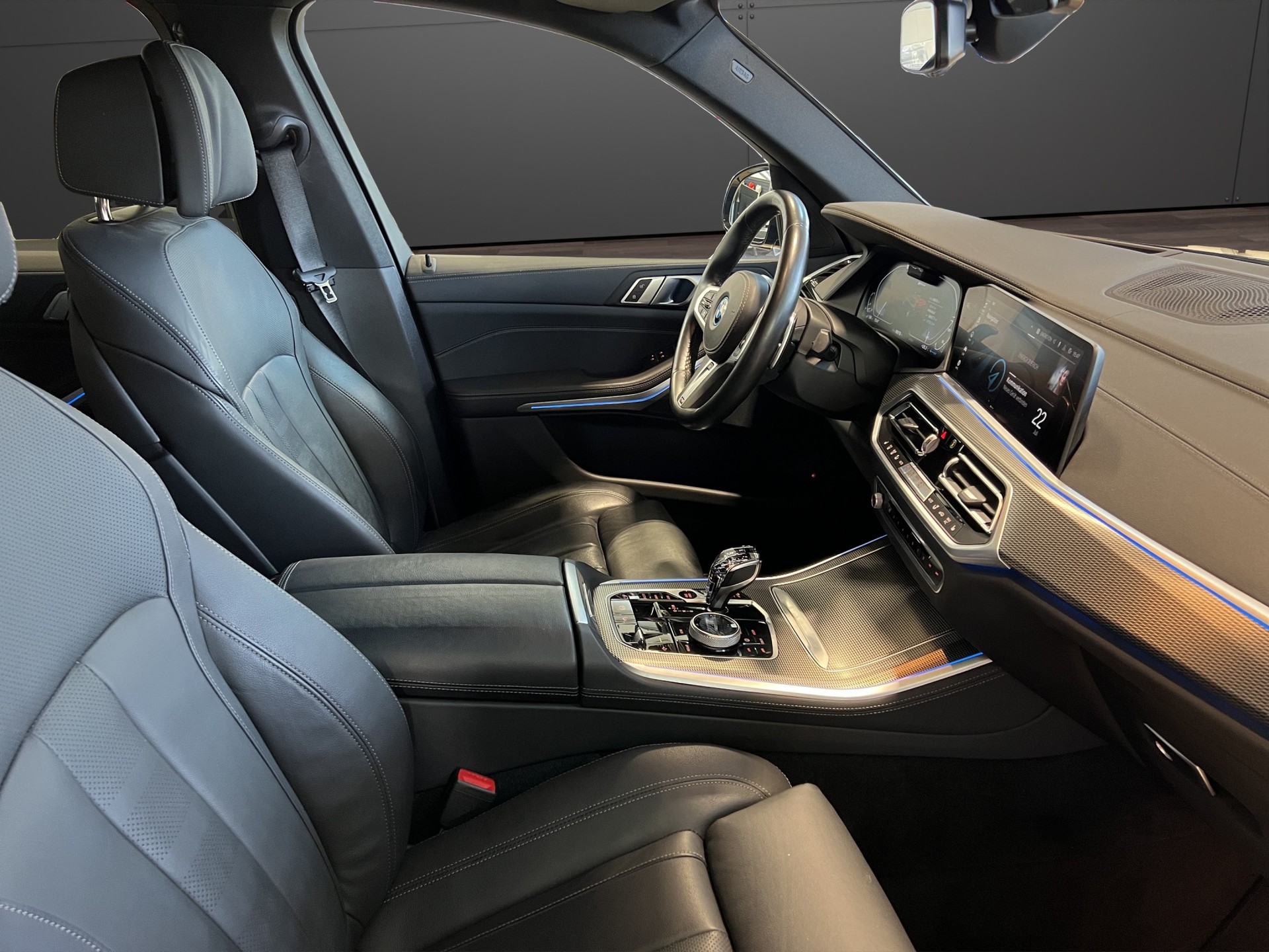 BMW X5 45e xDrive SAG-image-17