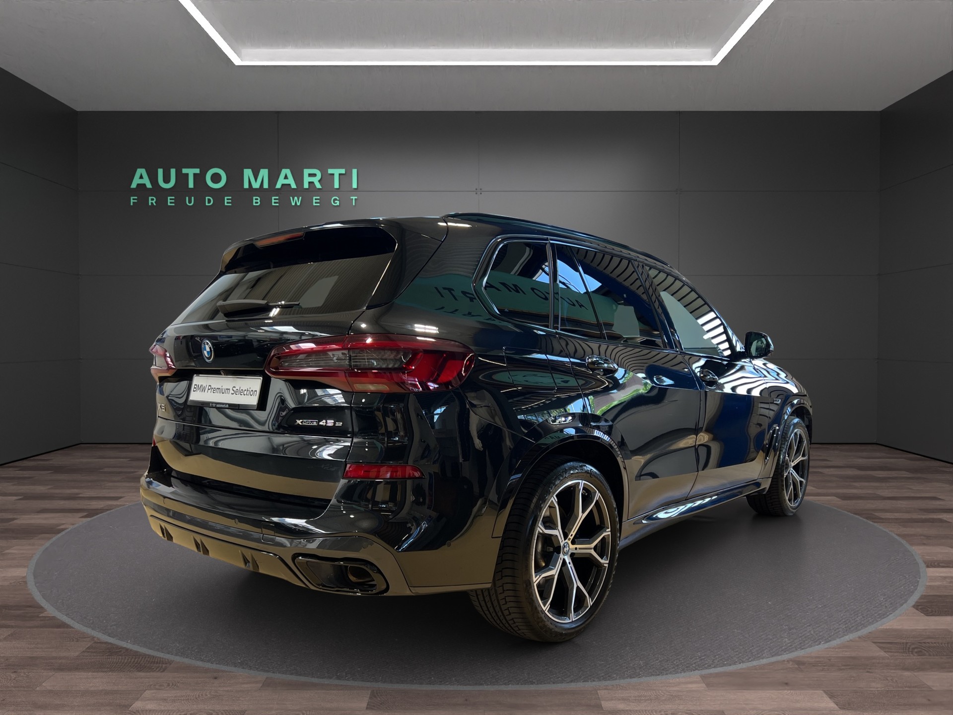 BMW X5 45e xDrive SAG-showroom-element-3