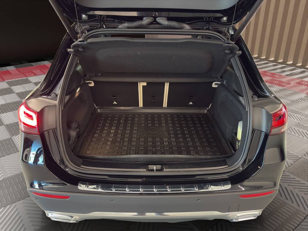 MERCEDES-BENZ GLA 250 4Matic Progressive 8G-DCT-image-9