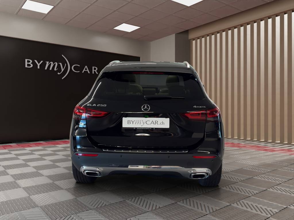 MERCEDES-BENZ GLA 250 4Matic Progressive 8G-DCT-image-13
