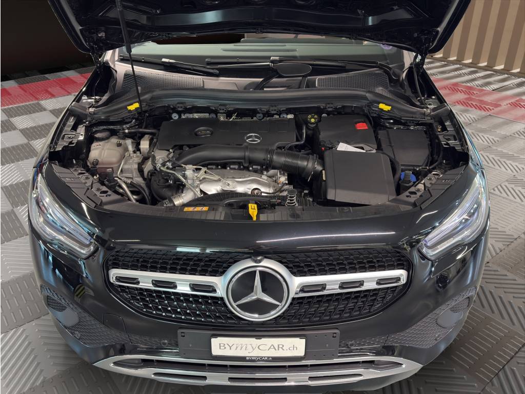 MERCEDES-BENZ GLA 250 4Matic Progressive 8G-DCT-image-10
