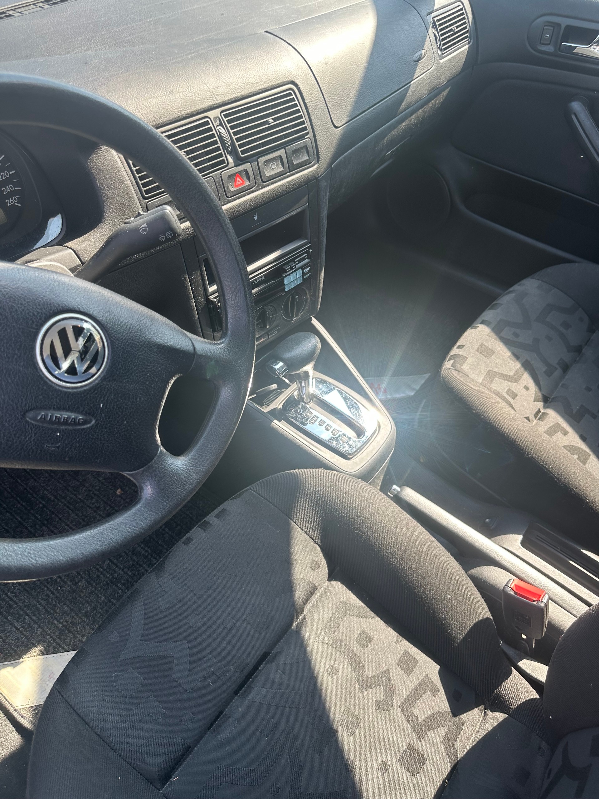 VW Golf 1.6 Comfortline-image-9