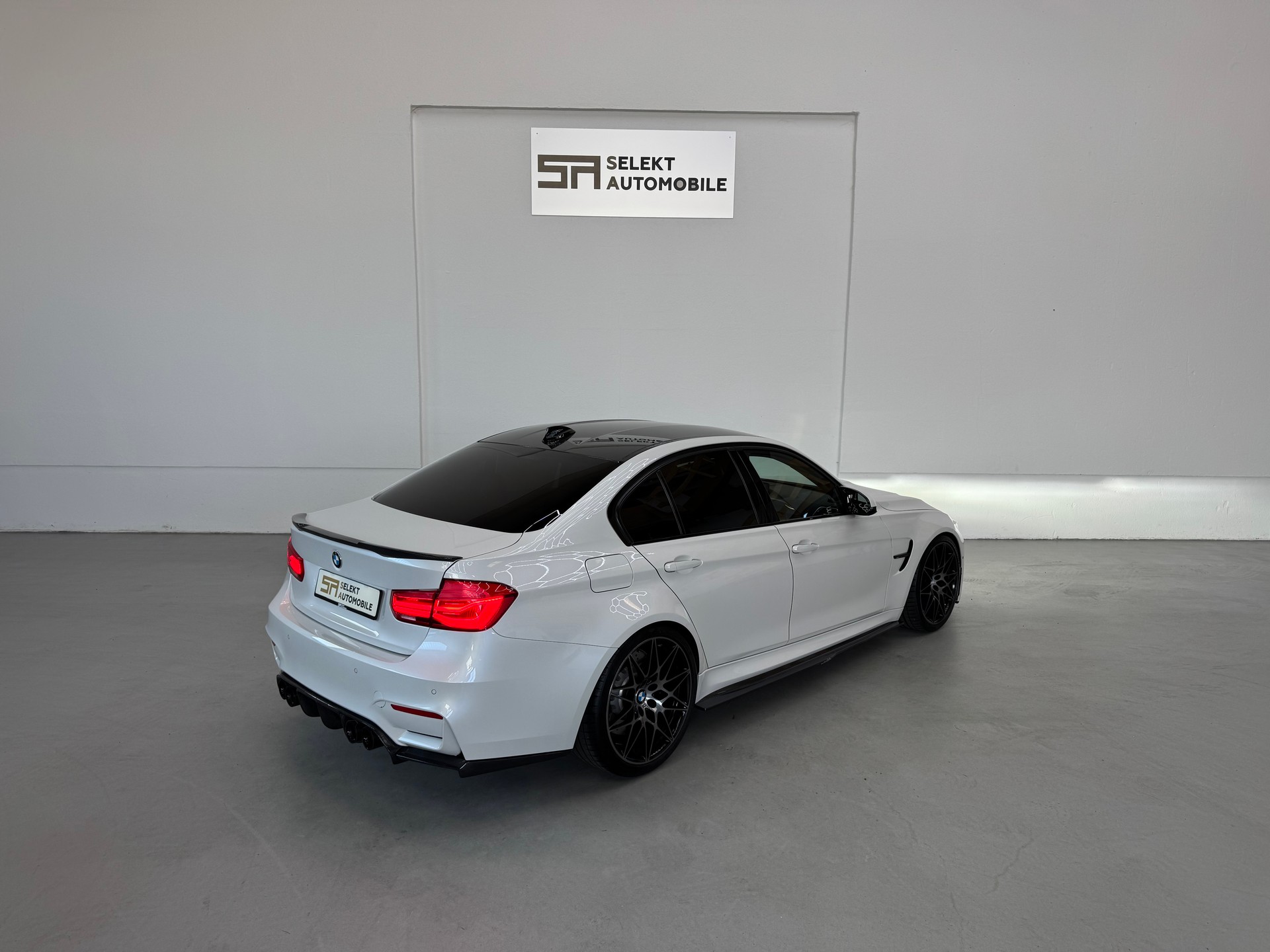BMW M3 Competition Drivelogic | Carbon Parts | KW | M Performance Abgasanlage-image-5