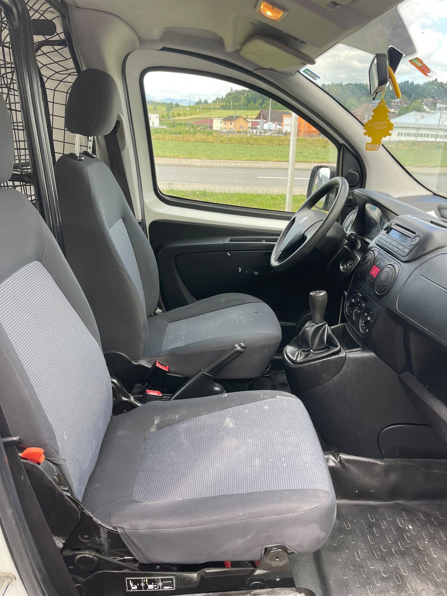 PEUGEOT Bipper 1.4i-image-8