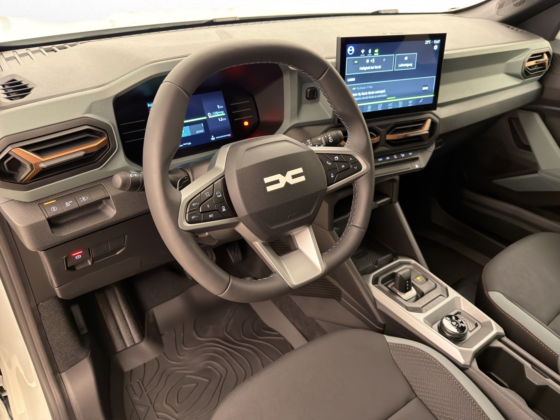 DACIA Duster 1.2 Hybrid Extreme 4WD-image-13
