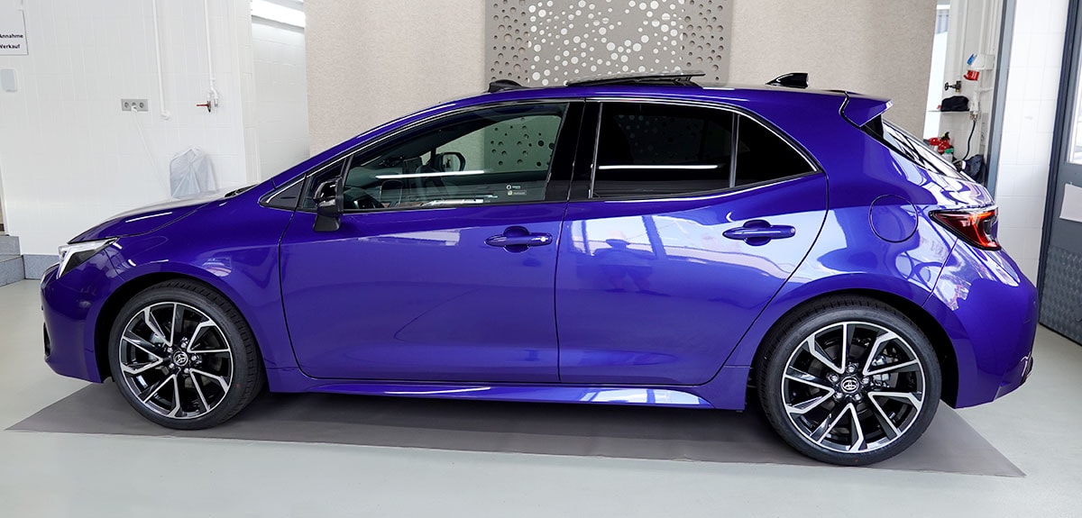 TOYOTA Corolla 2.0 HSD Premiumt e- CVT, Vollleder, Panorama, MJ 2026-image-1