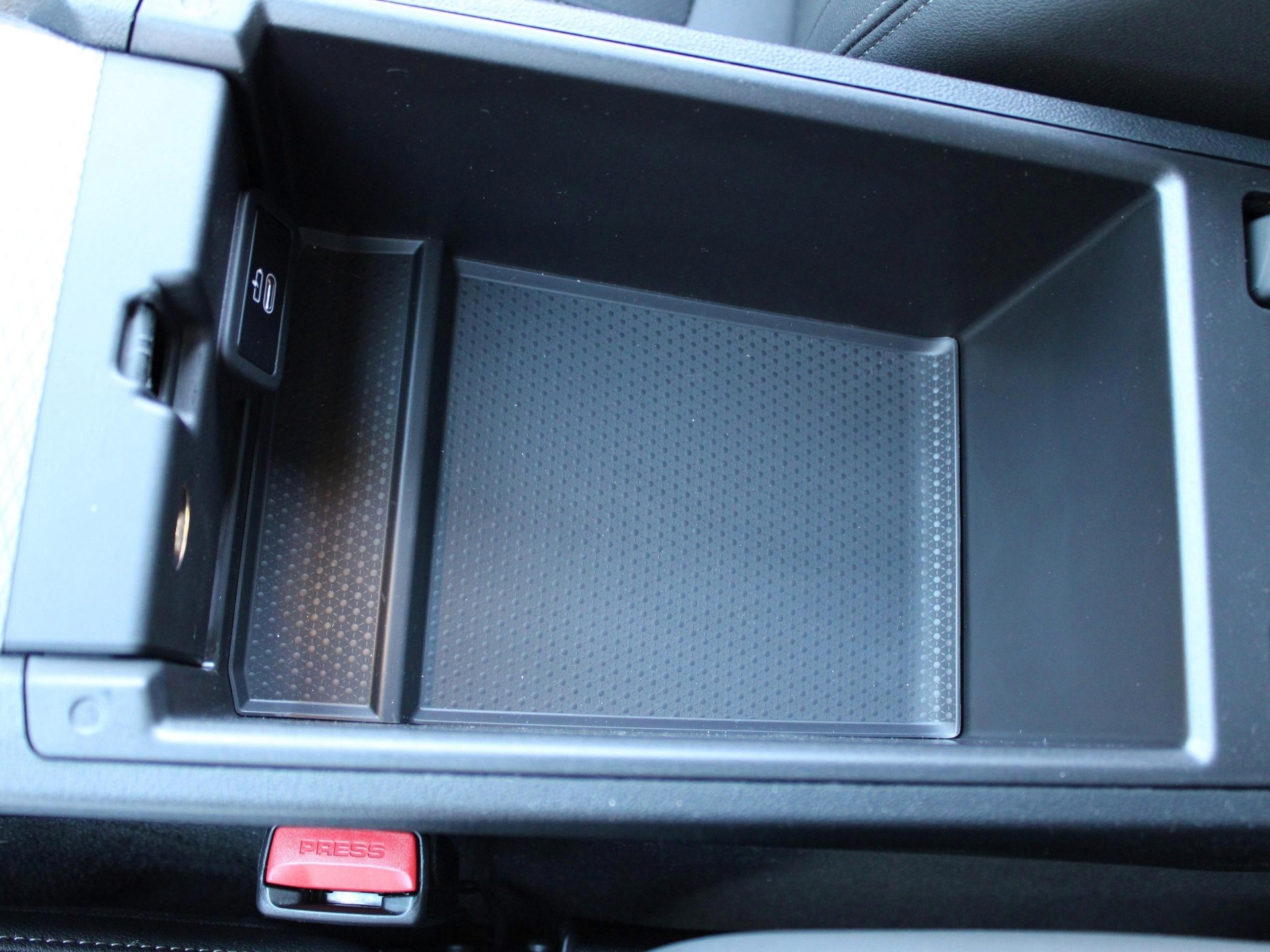 BMW i4 M60 M Sport Pro-image-21