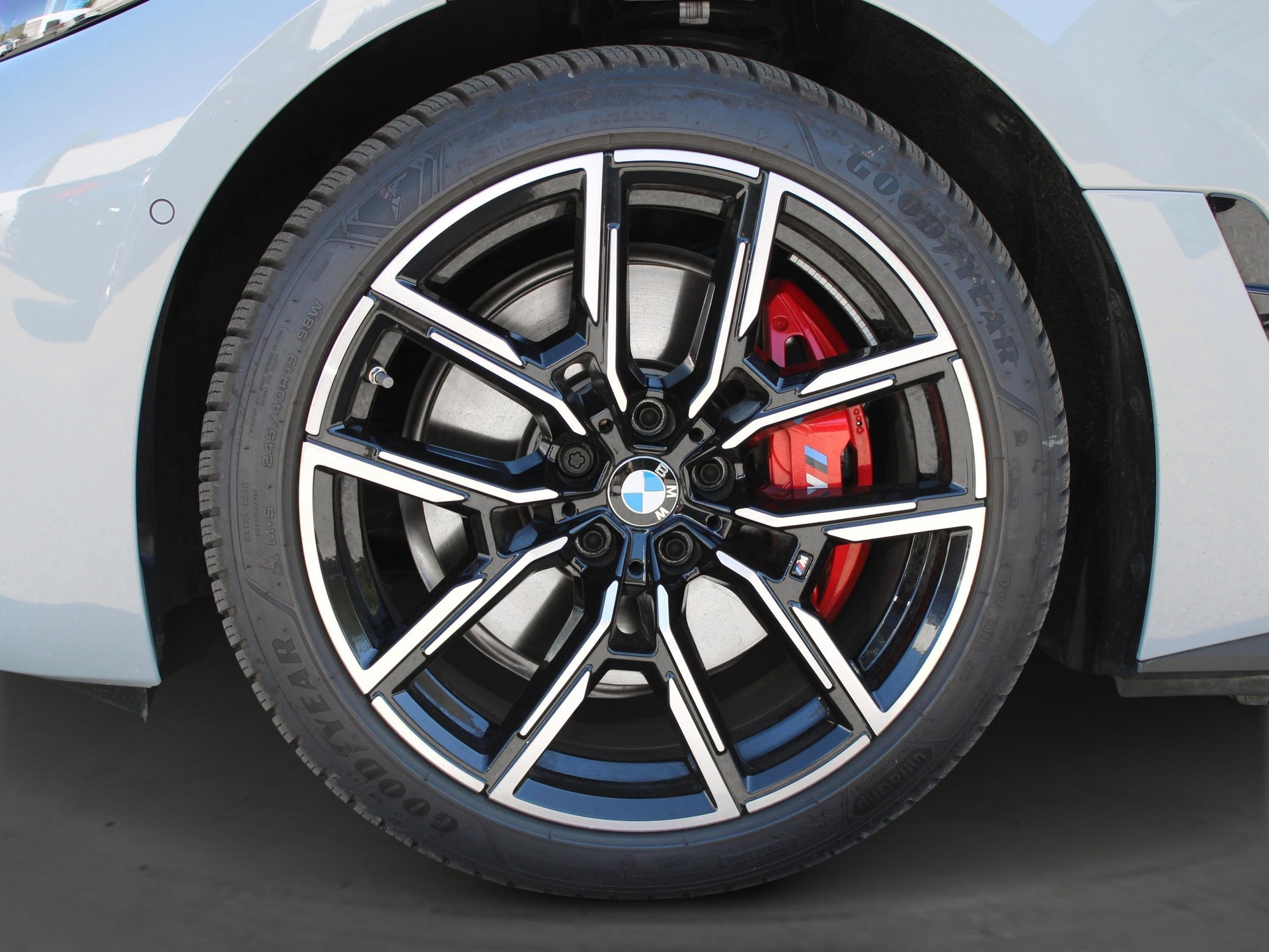 BMW i4 M60 M Sport Pro-image-5