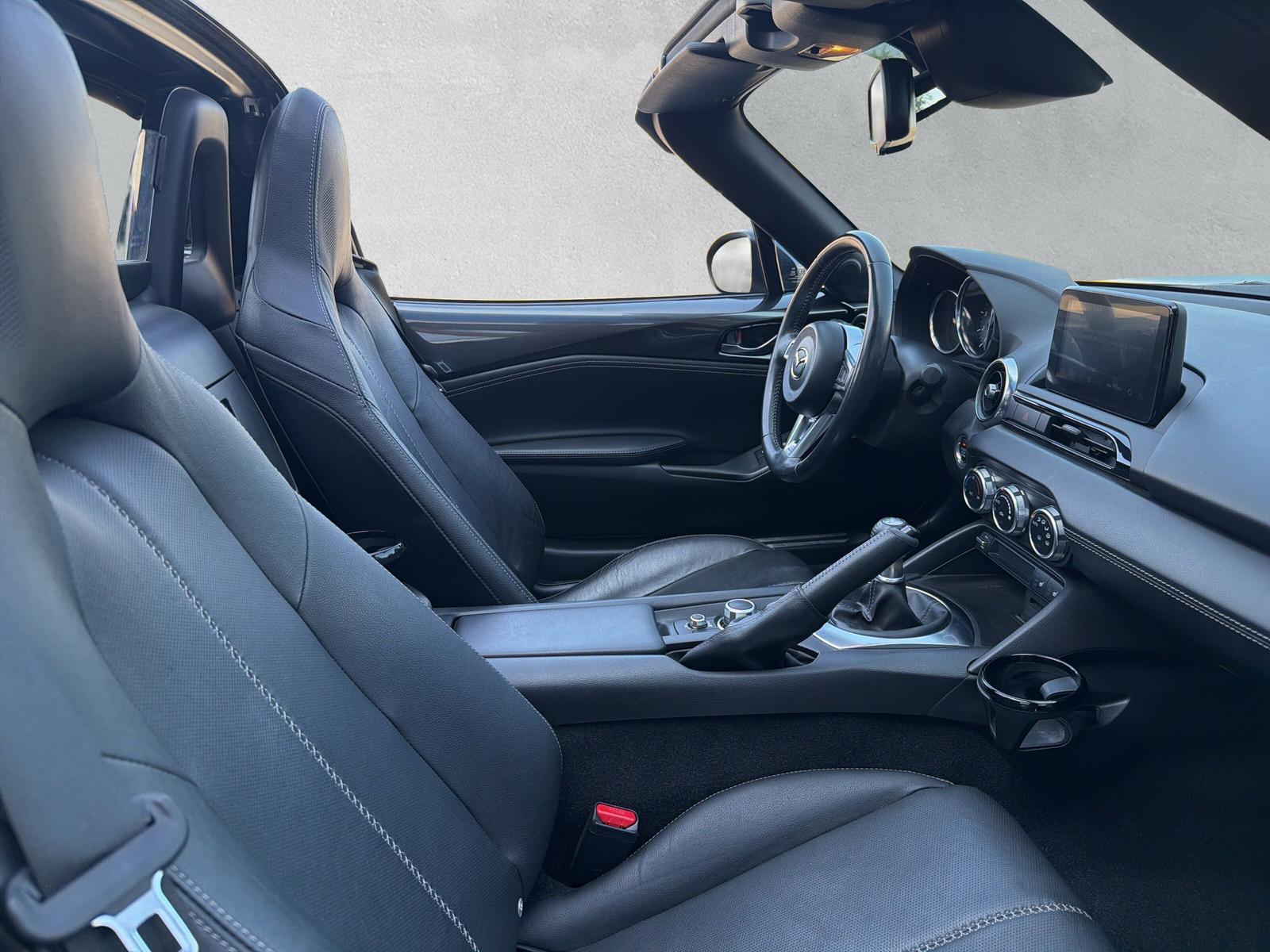 MAZDA MX-5 RF 2.0 Revolution (CH)-image-12