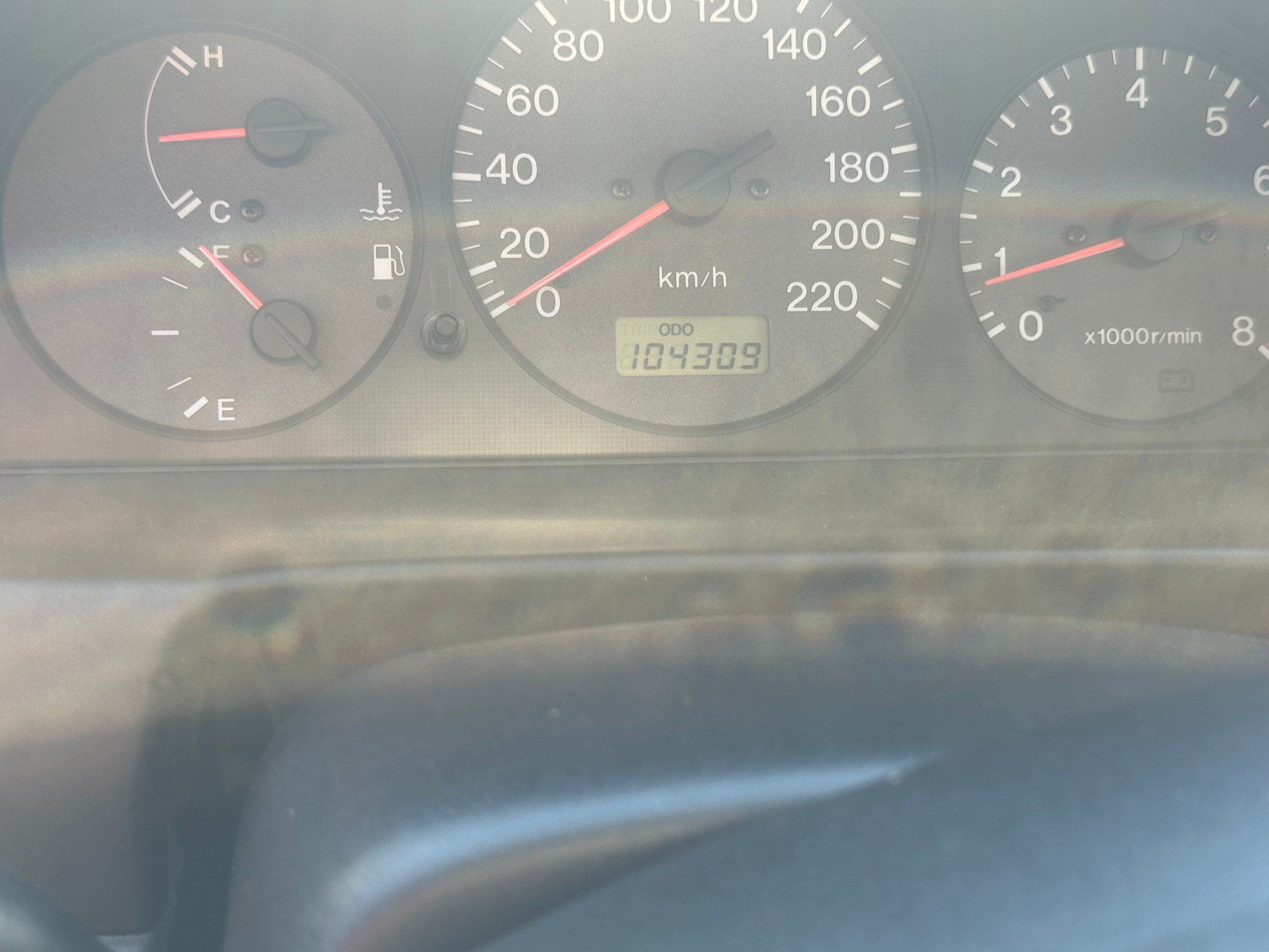 MAZDA 323 F 1.8i-16V-image-4