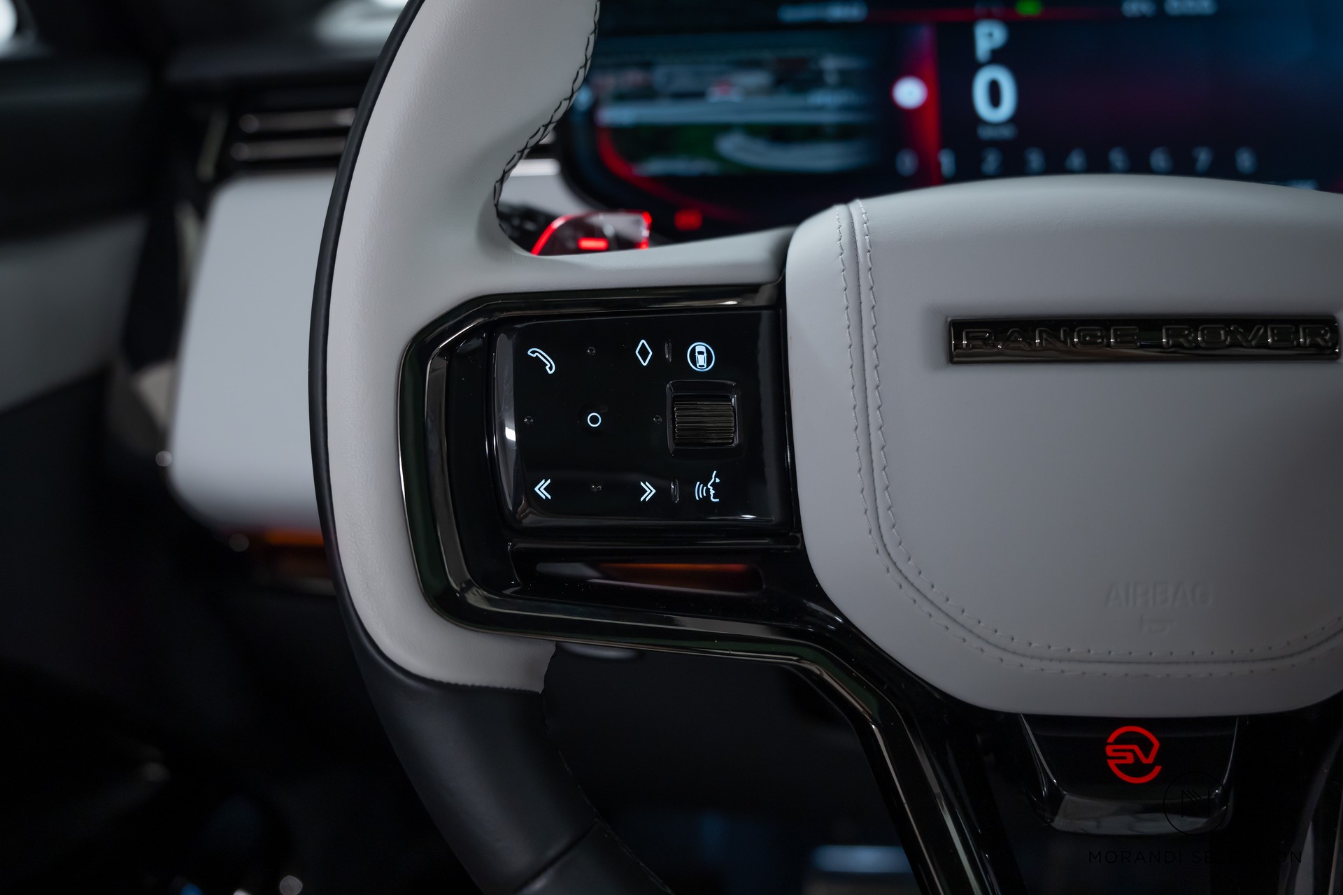 LAND ROVER Range Rover Sport 4.4 V8 SV Edition Two-image-31