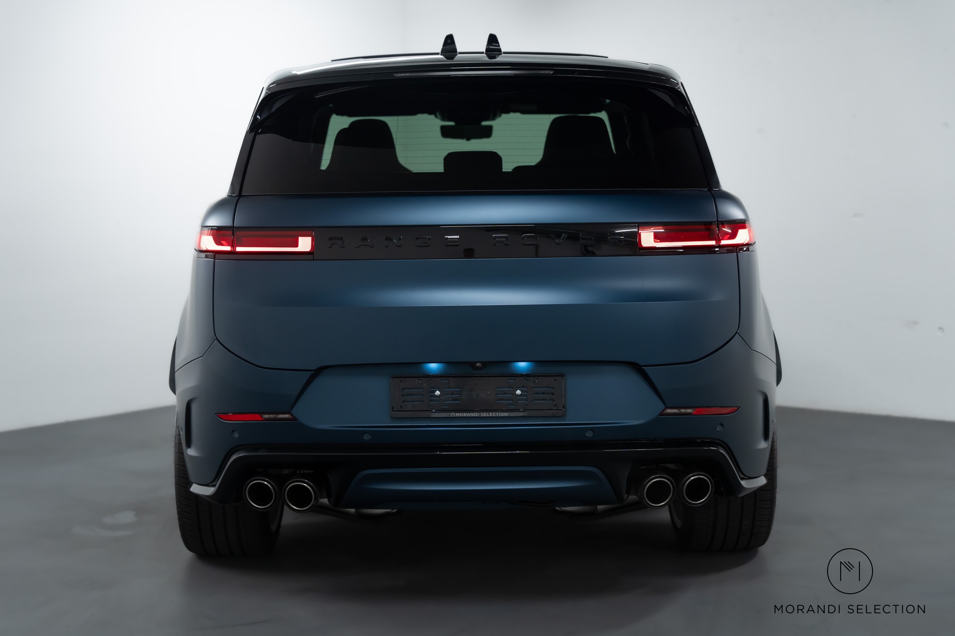 LAND ROVER Range Rover Sport 4.4 V8 SV Edition Two-image-8