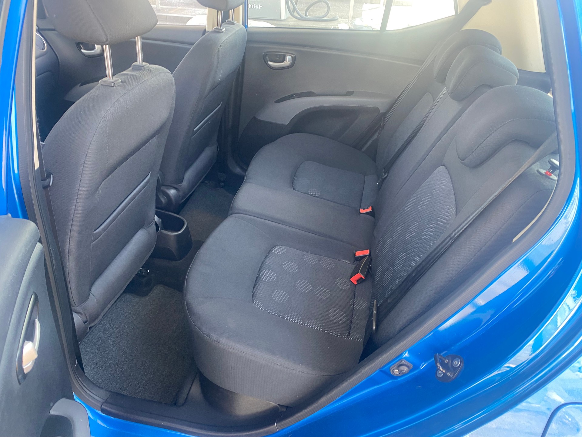HYUNDAI i10 1.2 Style-image-11